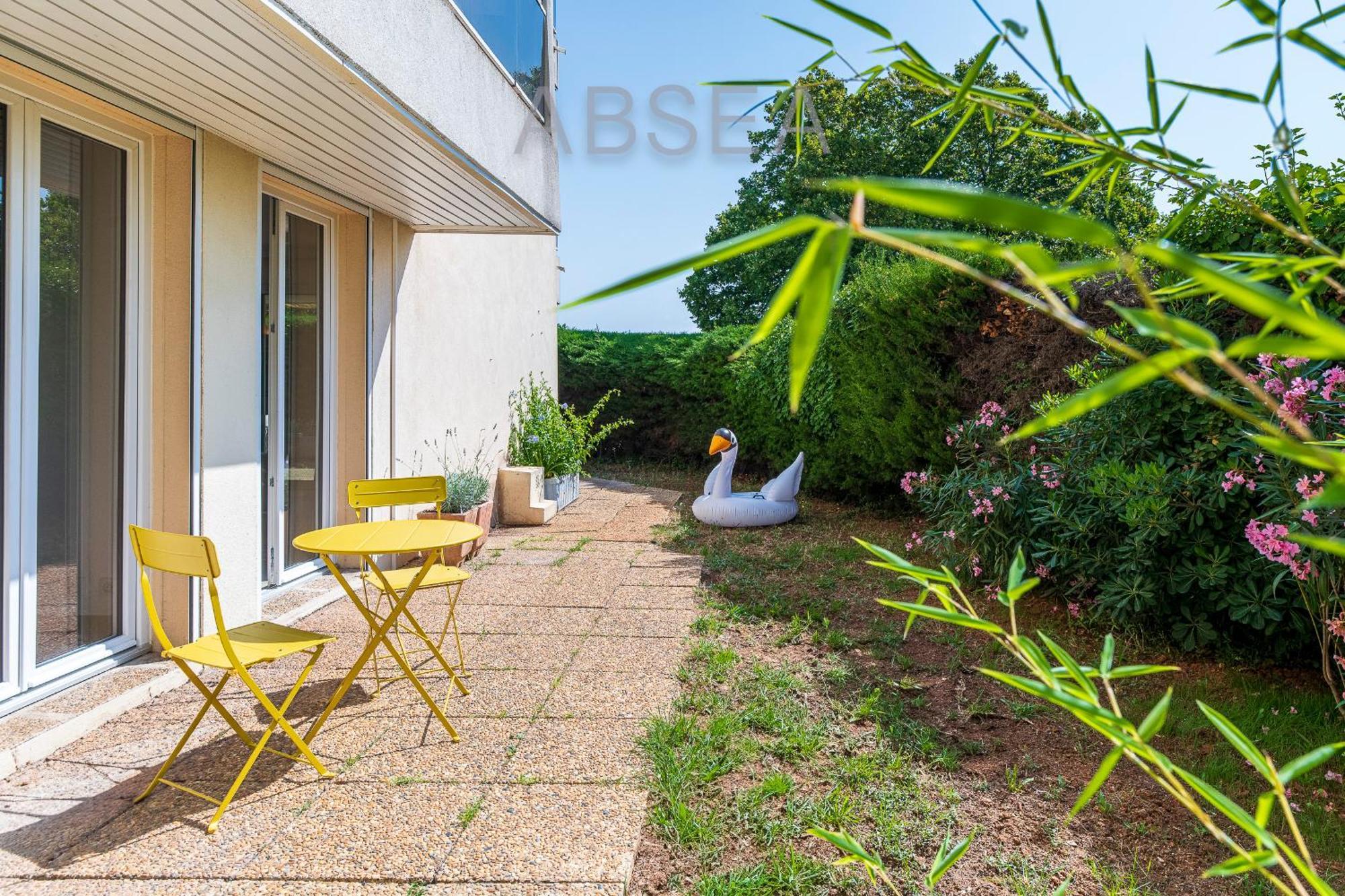 Apartment Jardin Et Piscine Nice